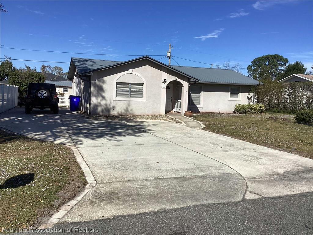 119 CUMQUAT RD NW, Lake Placid, FL 33852 Single Family Residence For Sale, MLS# 301612